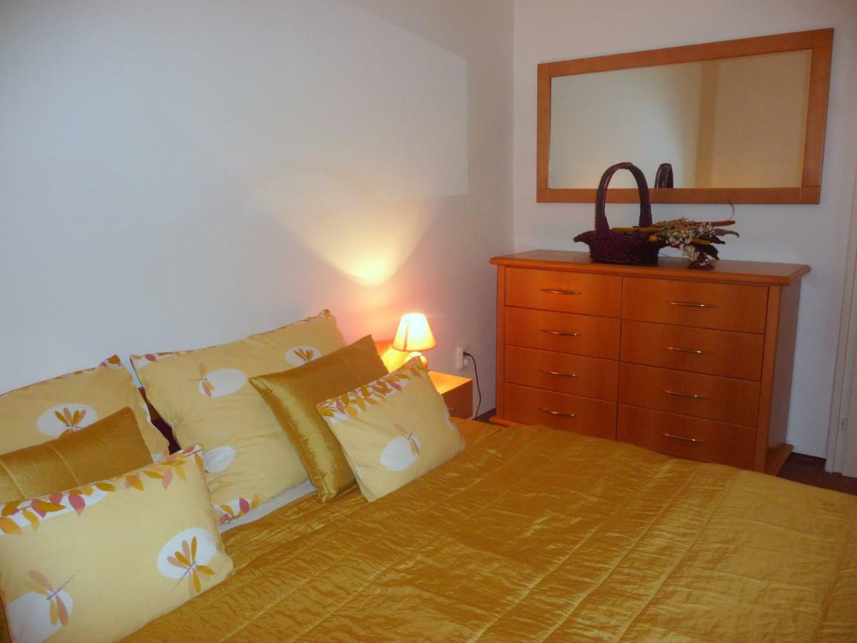 Balaton Art Guesthouse Balatonszárszó Esterno foto