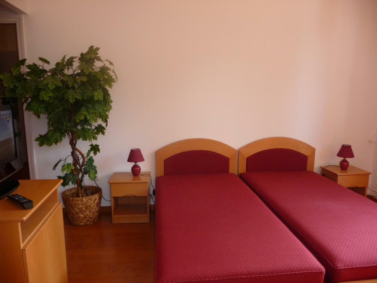 Balaton Art Guesthouse Balatonszárszó Esterno foto